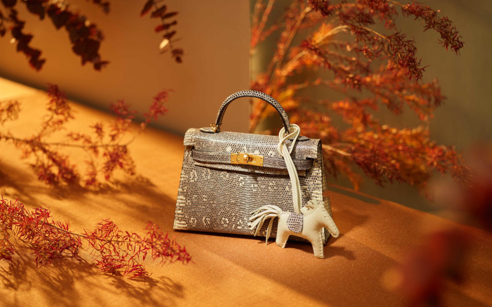 Exkluz&iacute;v k&eacute;zit&aacute;ska aukci&oacute; a Christiesn&eacute;l