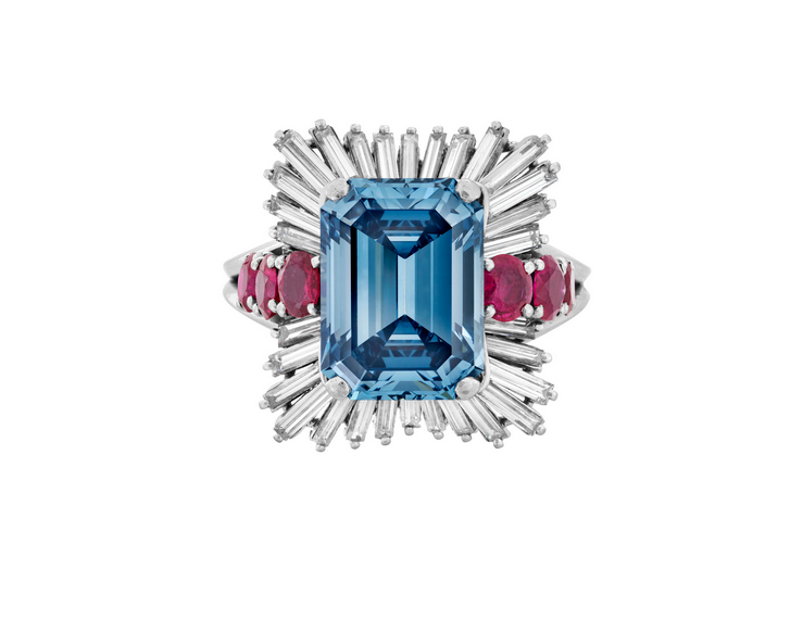 Diements at Auction2