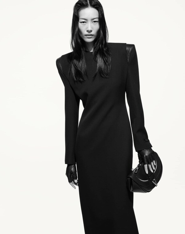 Az utols&oacute; Versace kamp&aacute;ny