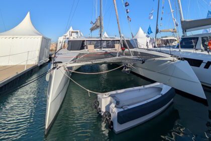 Zaglowe2 katamaránok