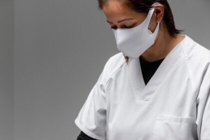 Nő arckezelés után 23 2148906477