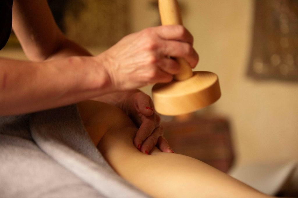 Maderoter&aacute;pia a Manor House Hotel Biovital SPA-ban