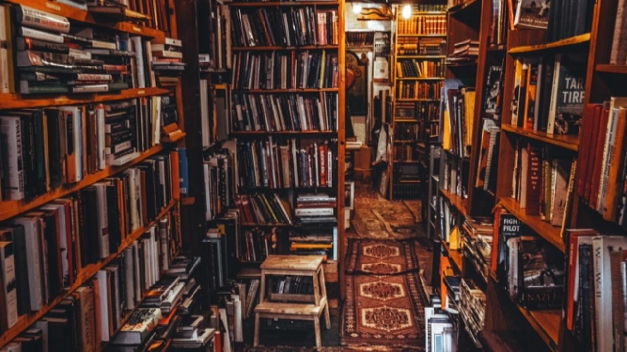 Saint Laurent Babylone a legstílusosabb könyvesbolt