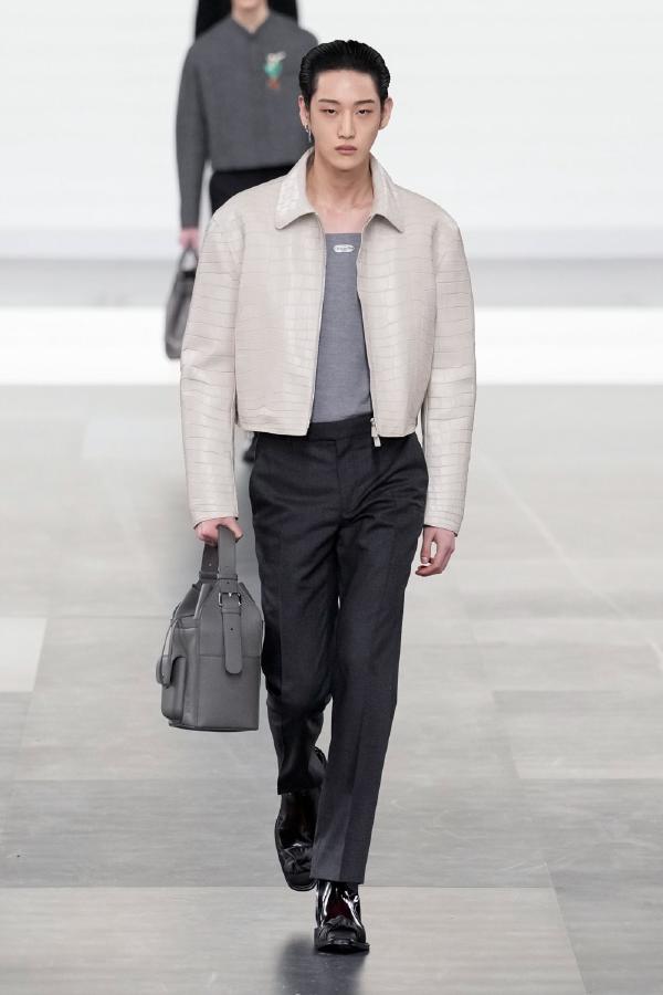 Tn300 74492bbada21ff4909fe23131002ccf669 3343