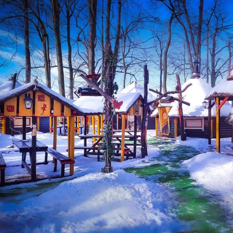 A Manor House Vital Spa Village t&eacute;len