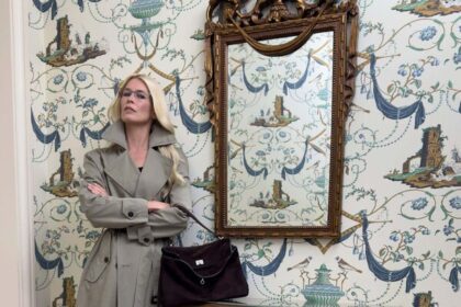 Balenciaga kampány Claudia Schifferrel