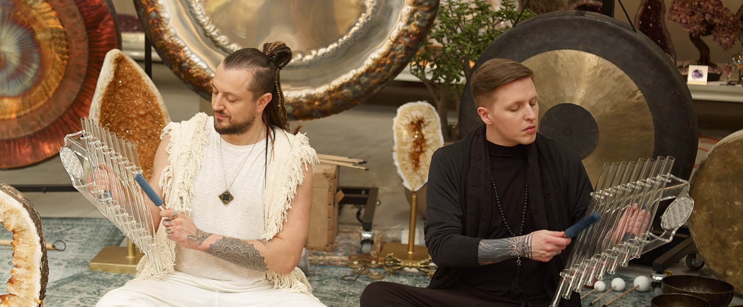 Aura Soundspace Hangszertart&aacute;s