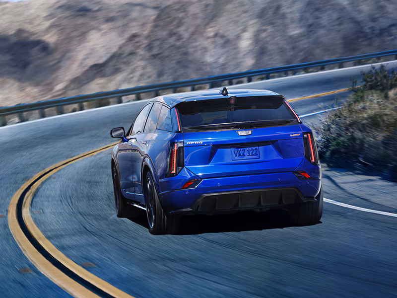 Cadillac Optiq V 2026 Elektromos Luxus 519 Km-rel a Motorháztető Alatt