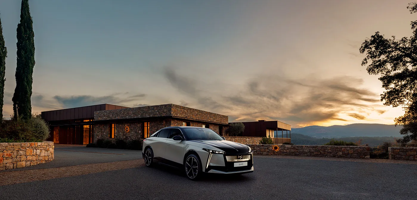 Ds N°8 Prémium Elektromos SUV 750 km Hatótávval és Francia Eleganciával