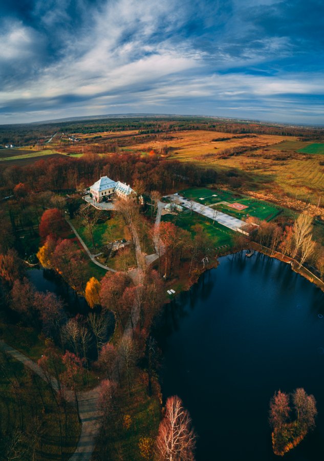 Manor House Spajpg birtok