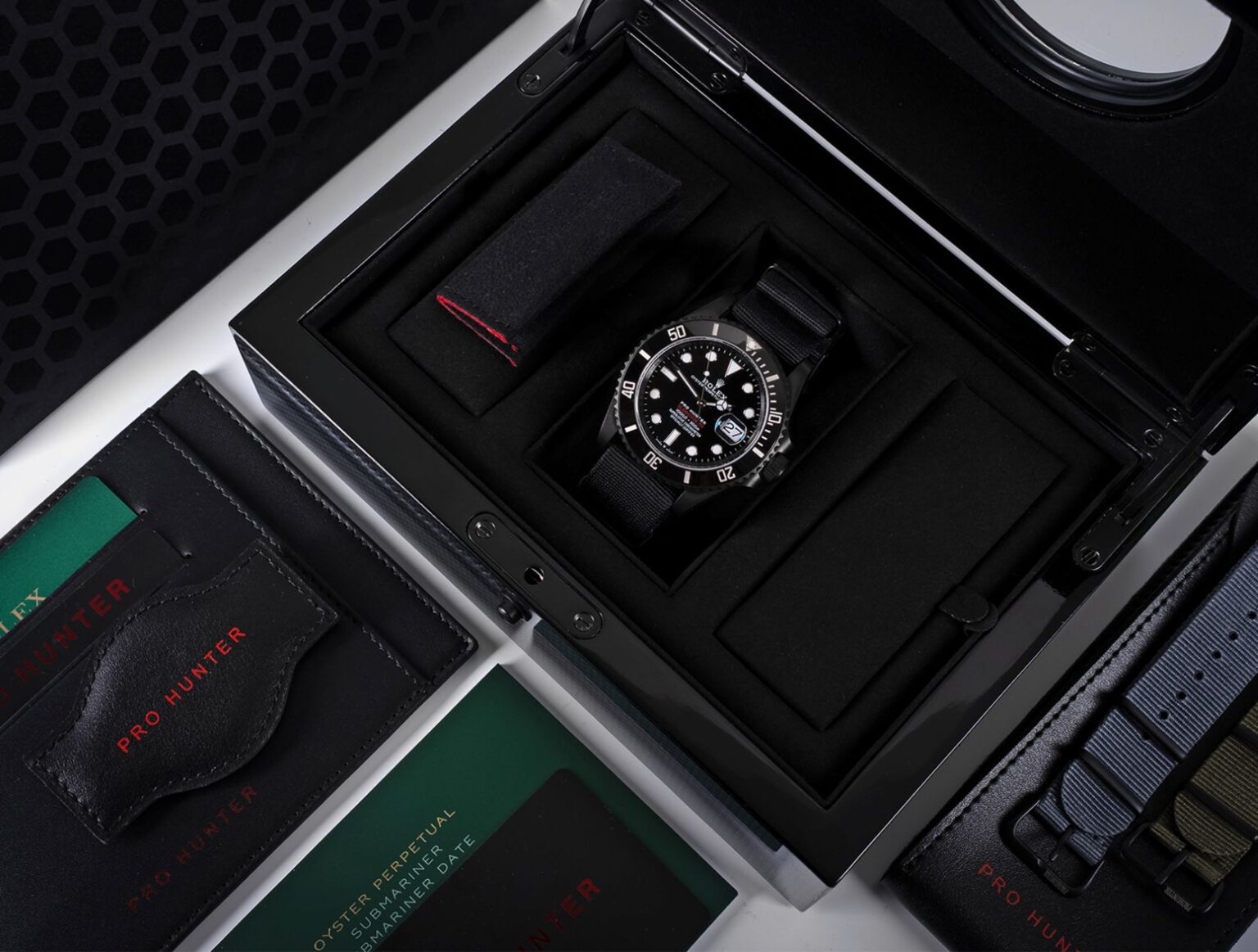 Rolex Pro Hunter Submariner 126610ln Fekete Legenda Új Kiadásban