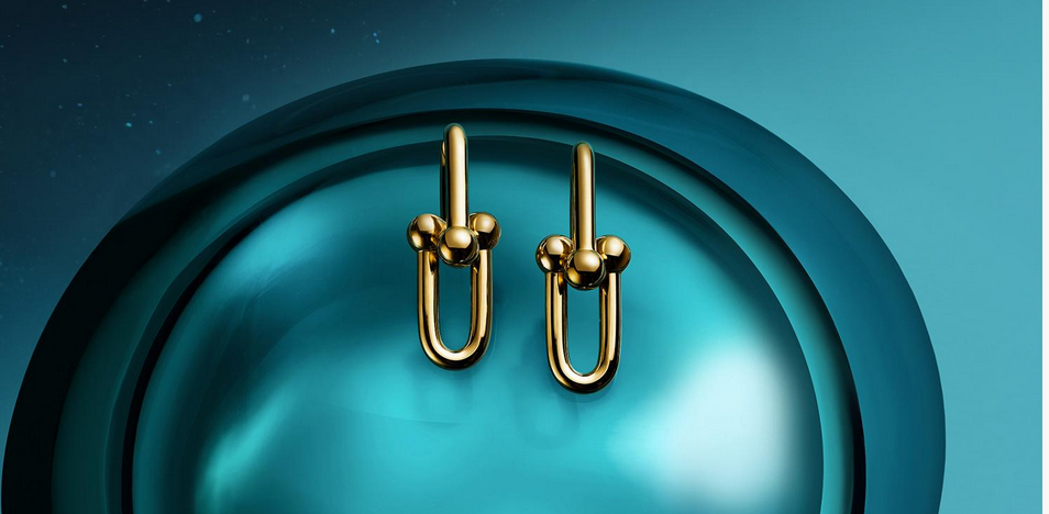 &Eacute;kszerek kar&aacute;csonyfa al&aacute;