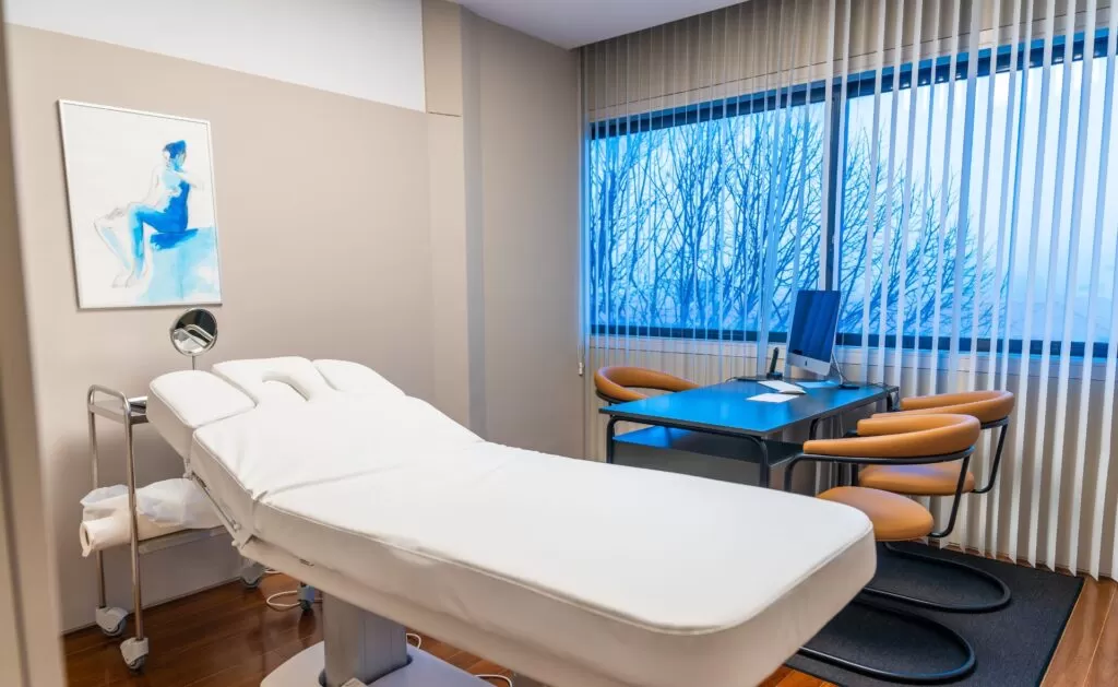 Kezel&eacute;s a trichol&oacute;gusn&aacute;l