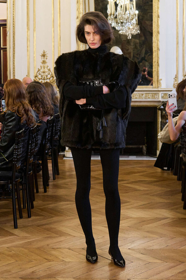 T&eacute;l Magda Butrym7